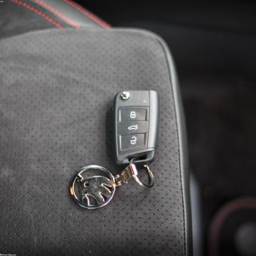Smart Key Signal-Blocking Pouch